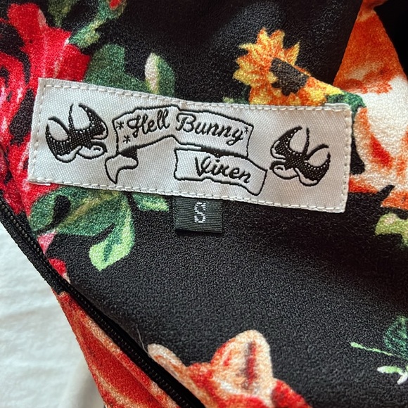 ModCloth dress - Picture 3 of 3